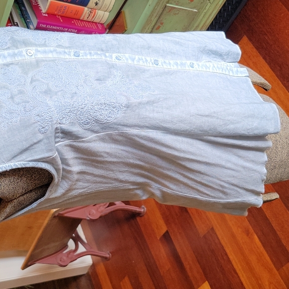 rxb Sleevess Lt Blue Floral Buttin Down Top M - Picture 4 of 9